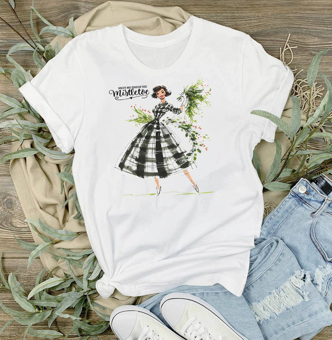 Retro Christmas Meet me Mistletoe T-Shirt
