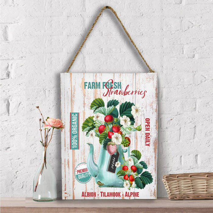 Farmhouse Fresh Strawberries Organic Wall Decor